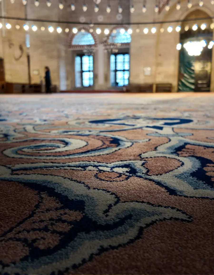 Kubbe Halı Camii Ve Kuran Kursu Halı üreticisi