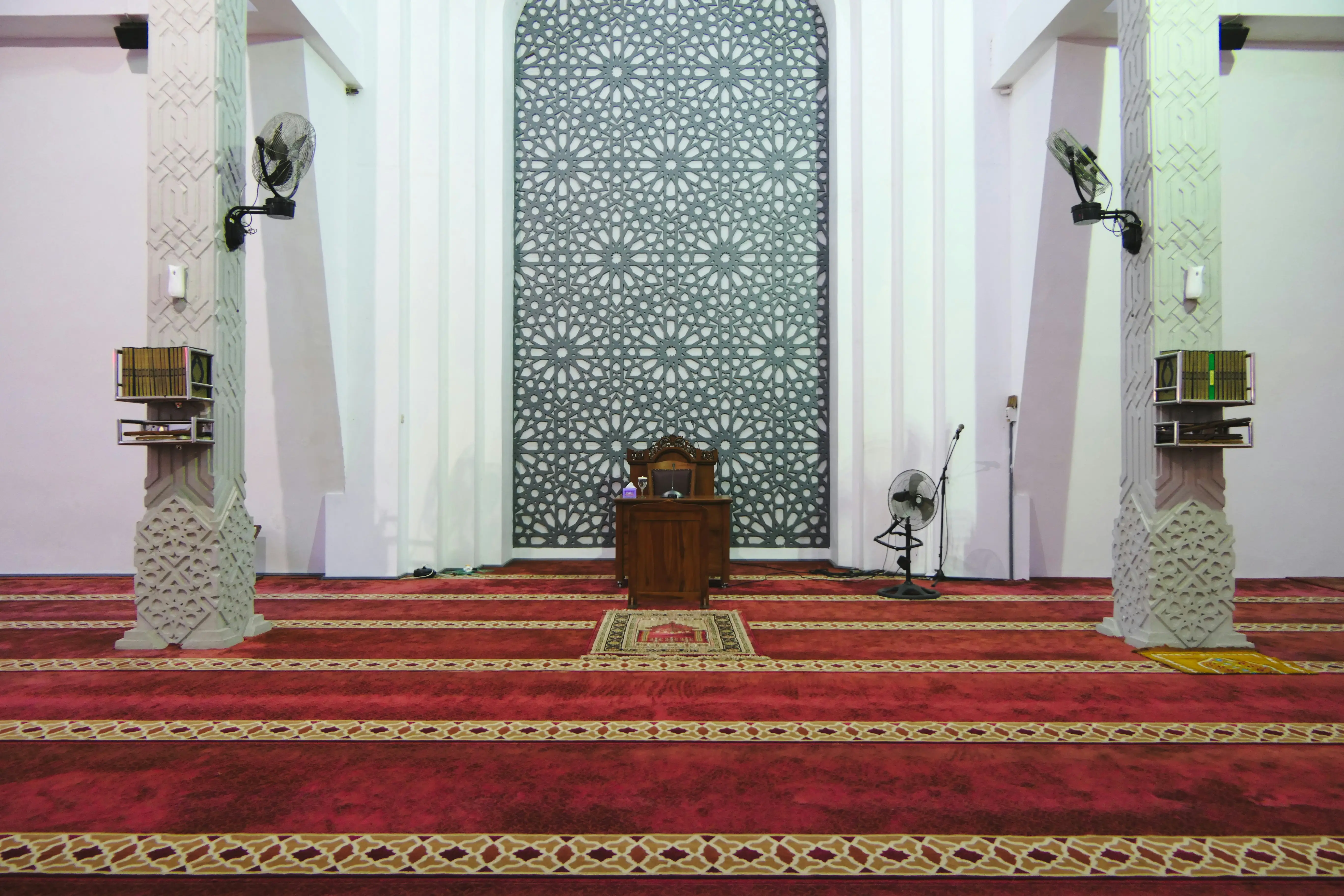 Kubbe Halı Camii Ve Kuran Kursu Halı üreticisi